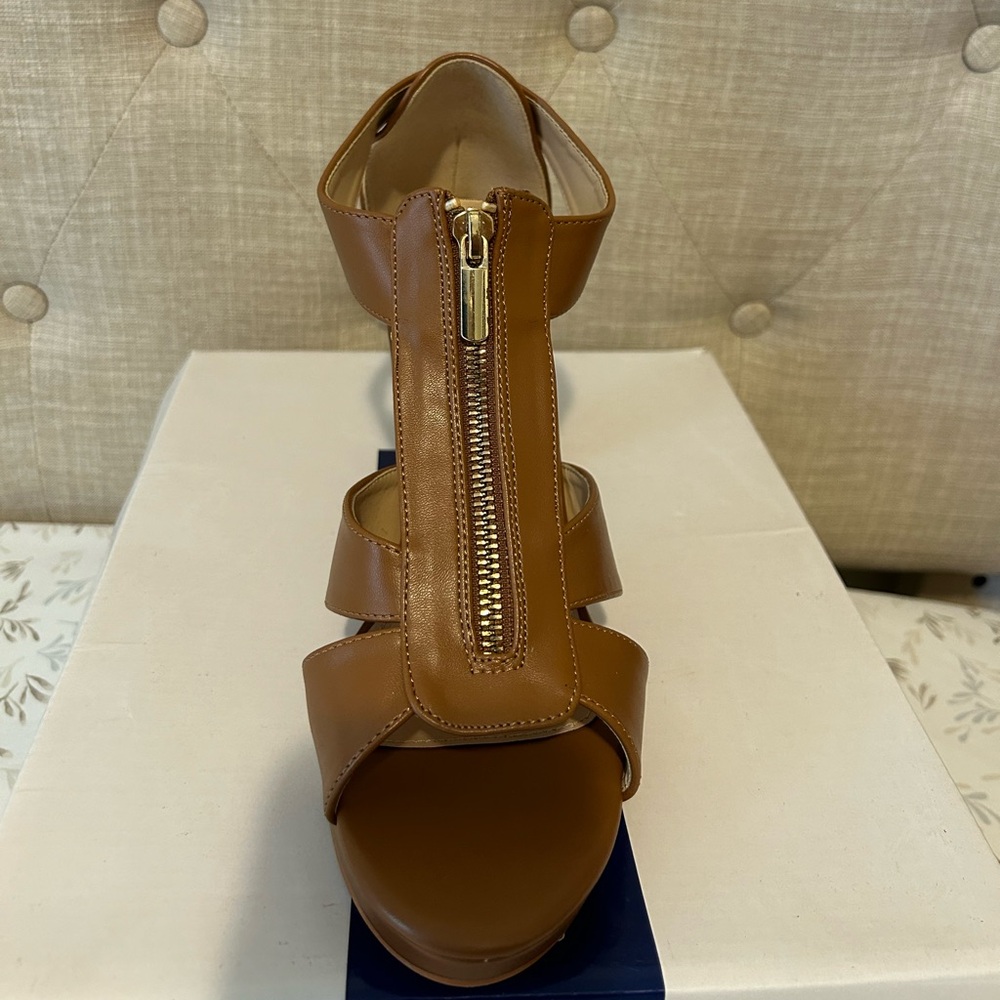 Camel Platform shoes. Size 9